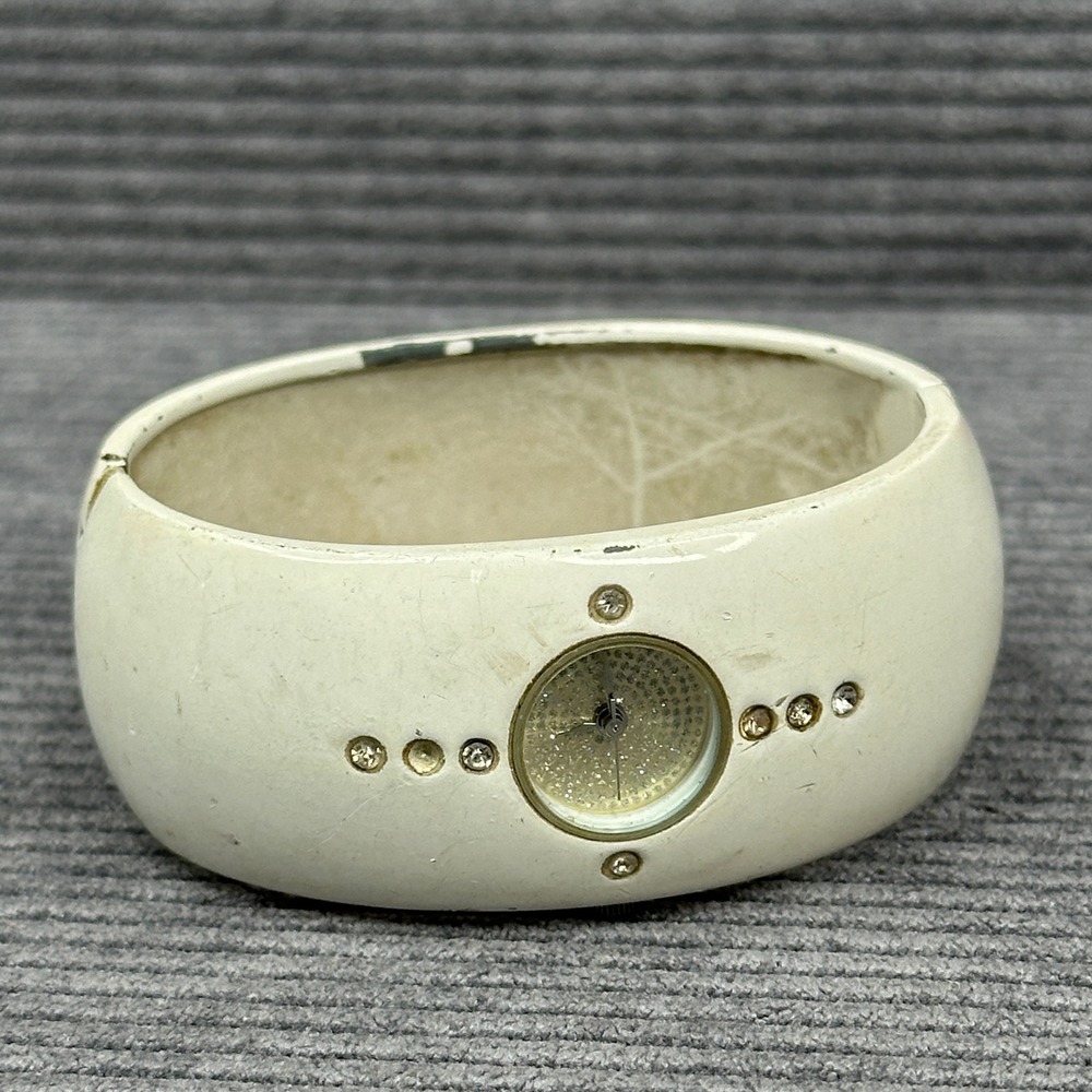 FMD Vintage White Bangle Cuff Watch Rhinestone Glitter Dial Japan Movt FMDC1318